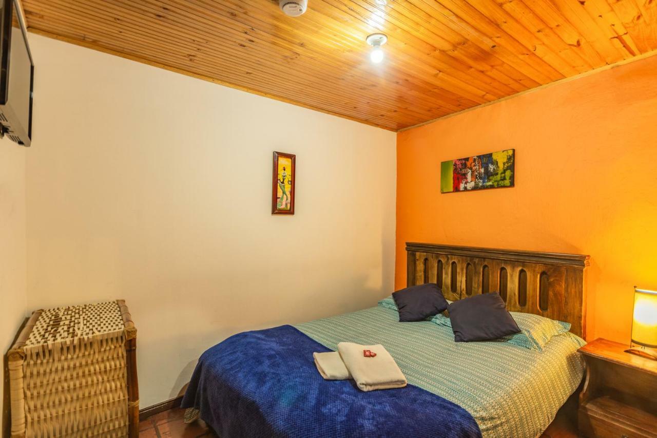 Hostal Sue Candelaria Bogotá Dış mekan fotoğraf