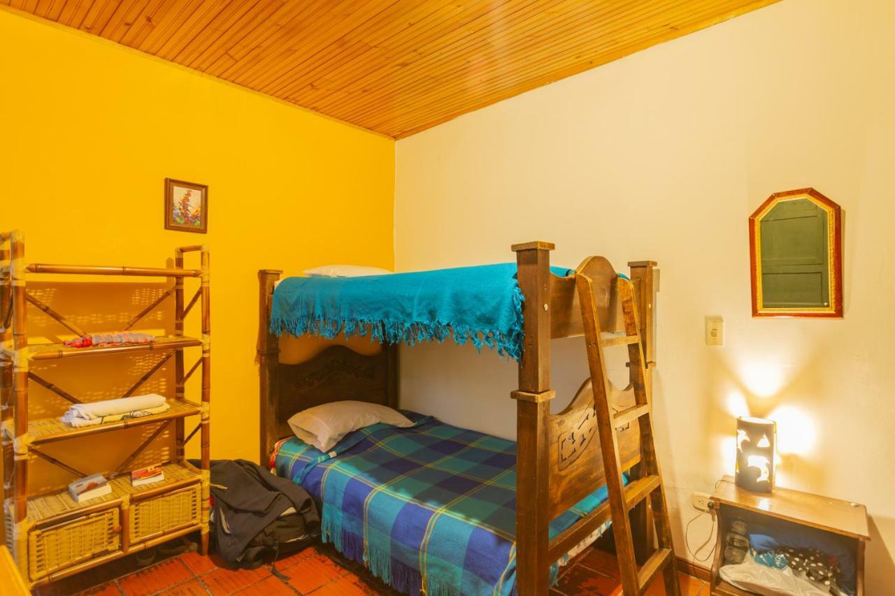 Hostal Sue Candelaria Bogotá Dış mekan fotoğraf